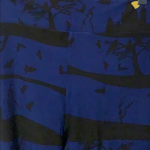 LuLaRoe Pants - LuLaRoe TC2 Halloween Leggings Lightly Worn LuLaRoe Pants - LuLaRoe TC2 Halloween Leggings Lightly Worn